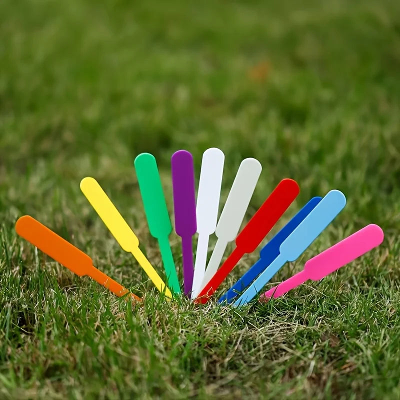 1 Bag/100-Piece White Gardening Label Set with Plant Labels and Markers